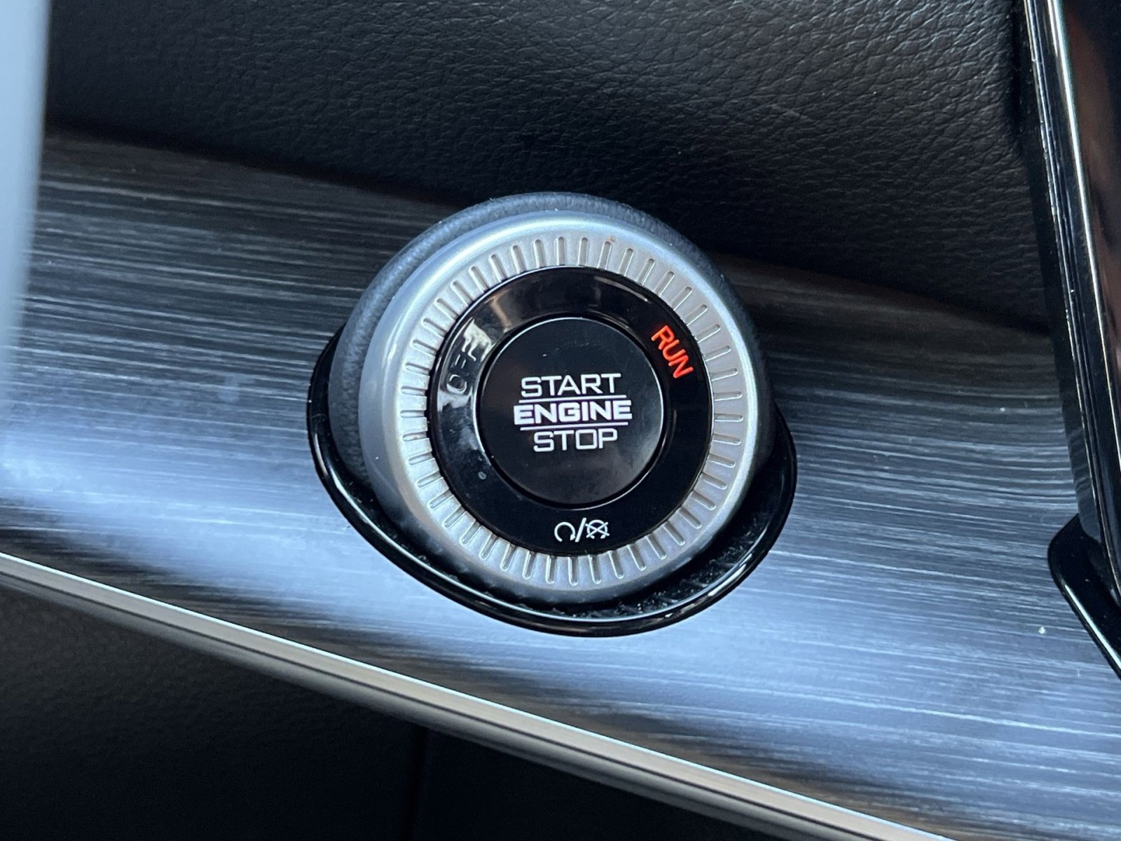 Used 2024 Jeep Wagoneer L Series II w/ Flexible Seating Group image 32