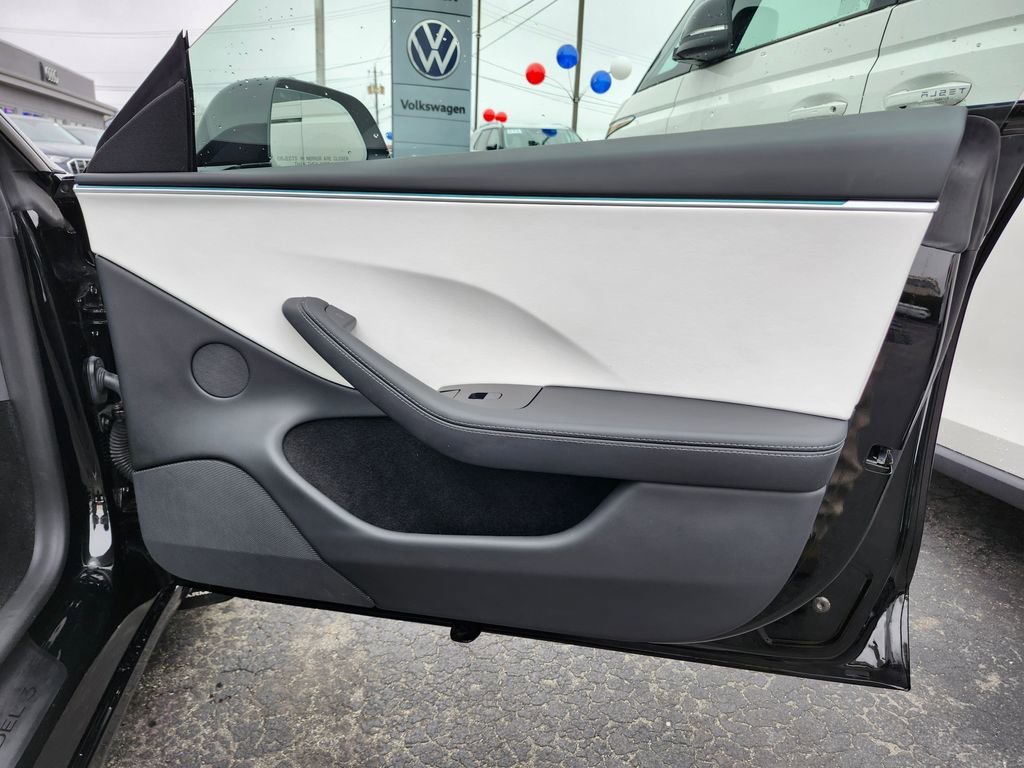 Used 2024 Tesla Model 3 Performance image 11