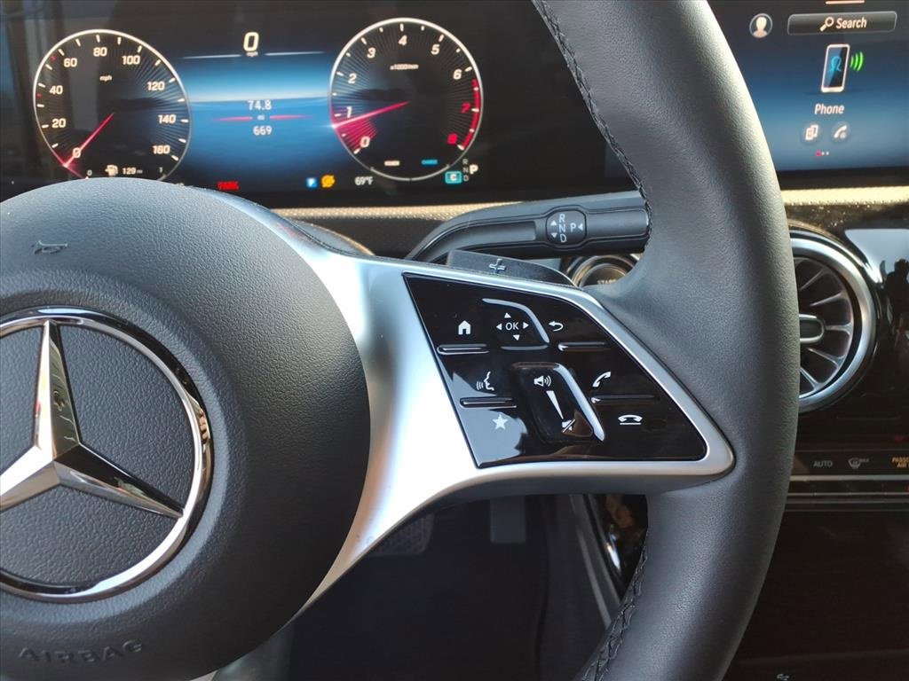 New 2025 Mercedes-Benz CLA 250 4MATIC image 21