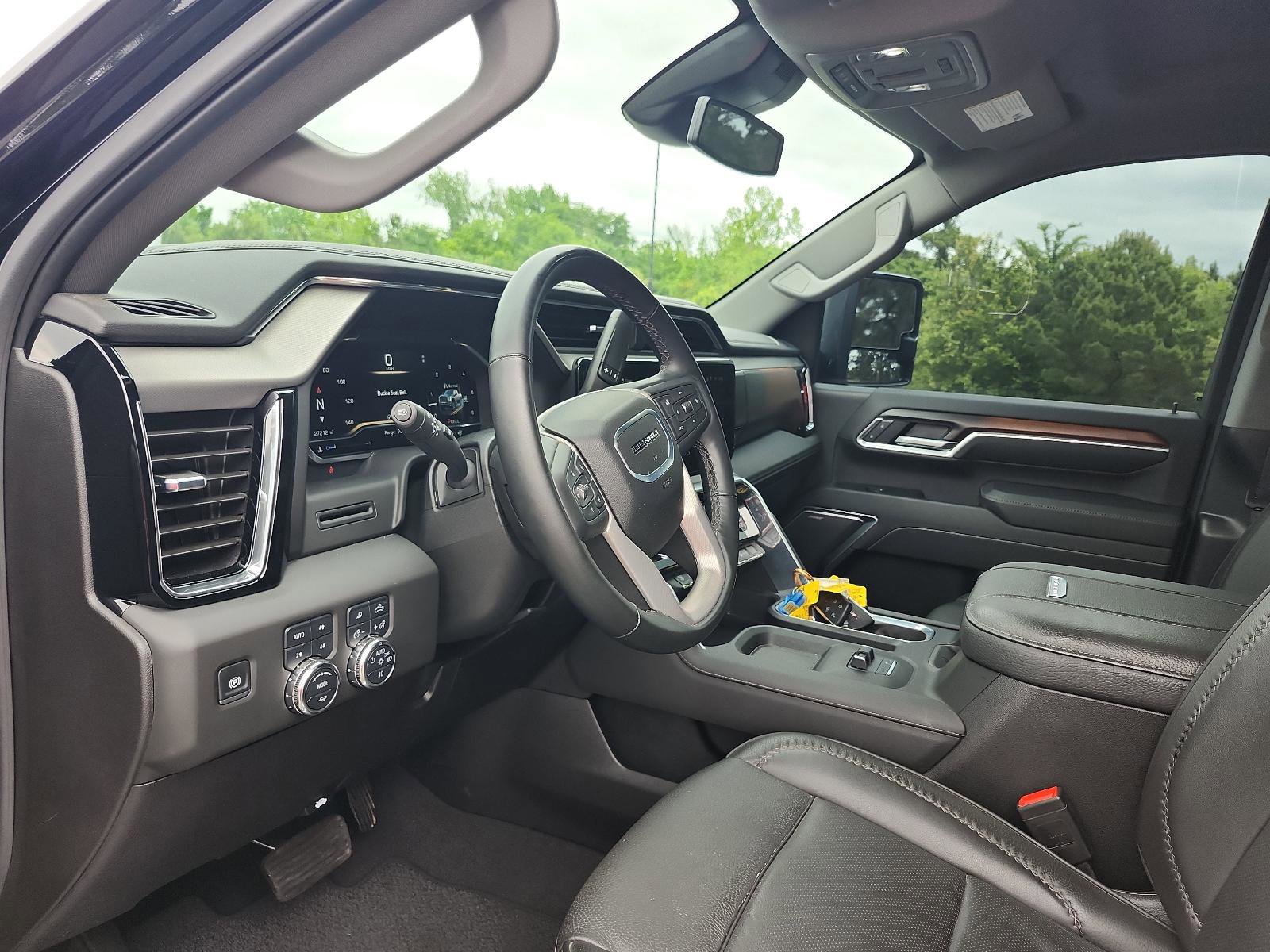 Certified 2025 GMC Sierra 2500 Denali AWD/4WD image 17
