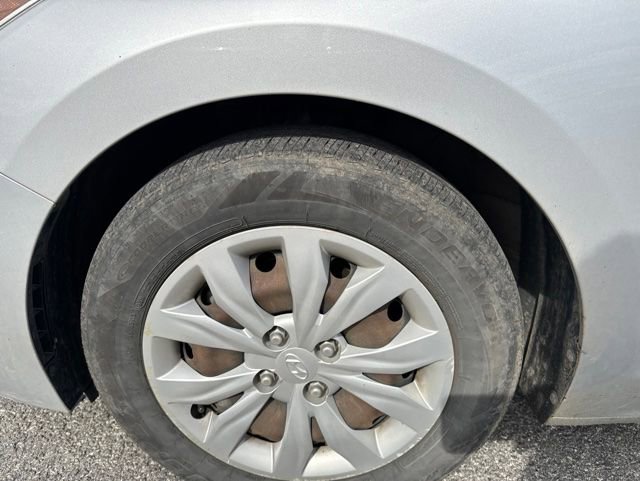 Used 2019 Hyundai Accent SE FWD image 3