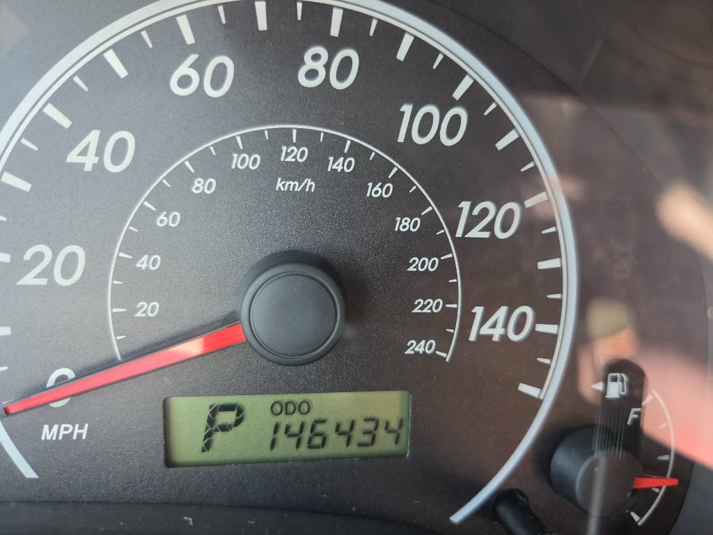 Used 2010 Toyota Corolla LE FWD image 18