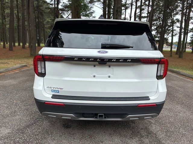 Used 2026 Ford Explorer Active w/ Active Comfort Package RWD image 4
