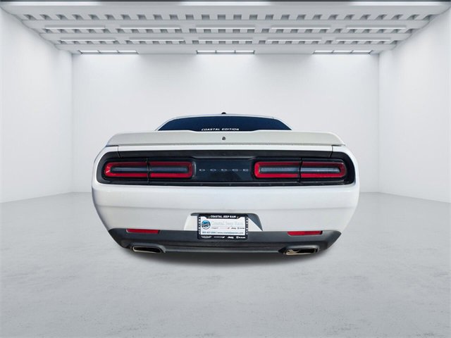Used 2020 Dodge Challenger SXT image 6