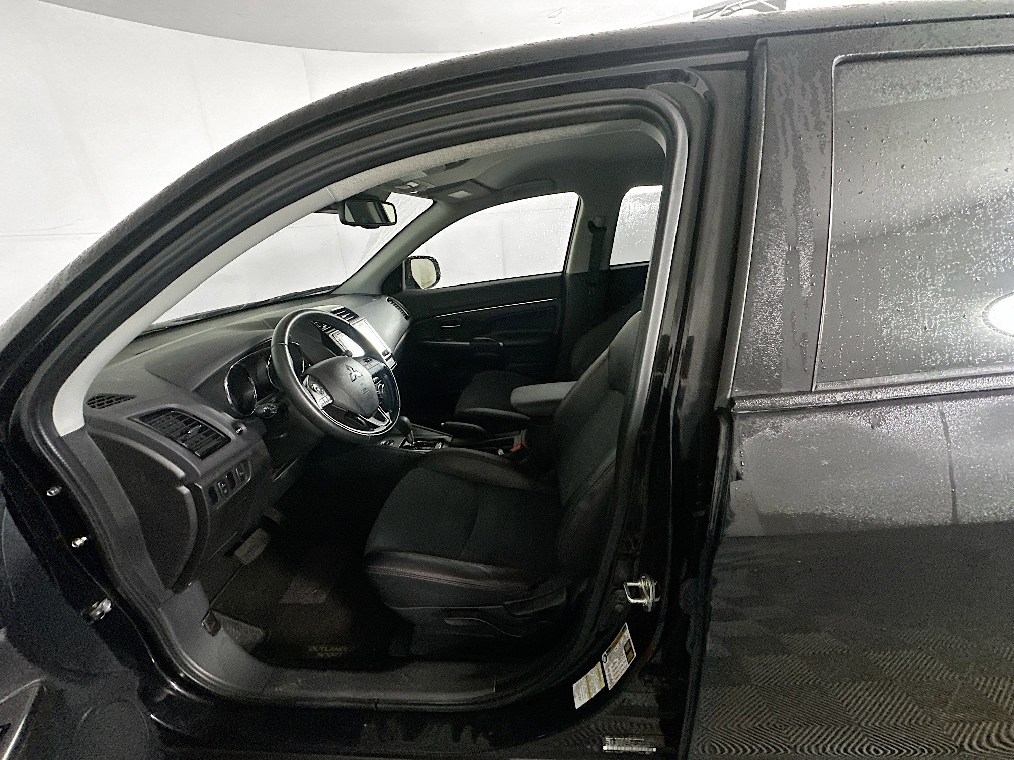 Used 2024 Mitsubishi Outlander Sport SE image 13