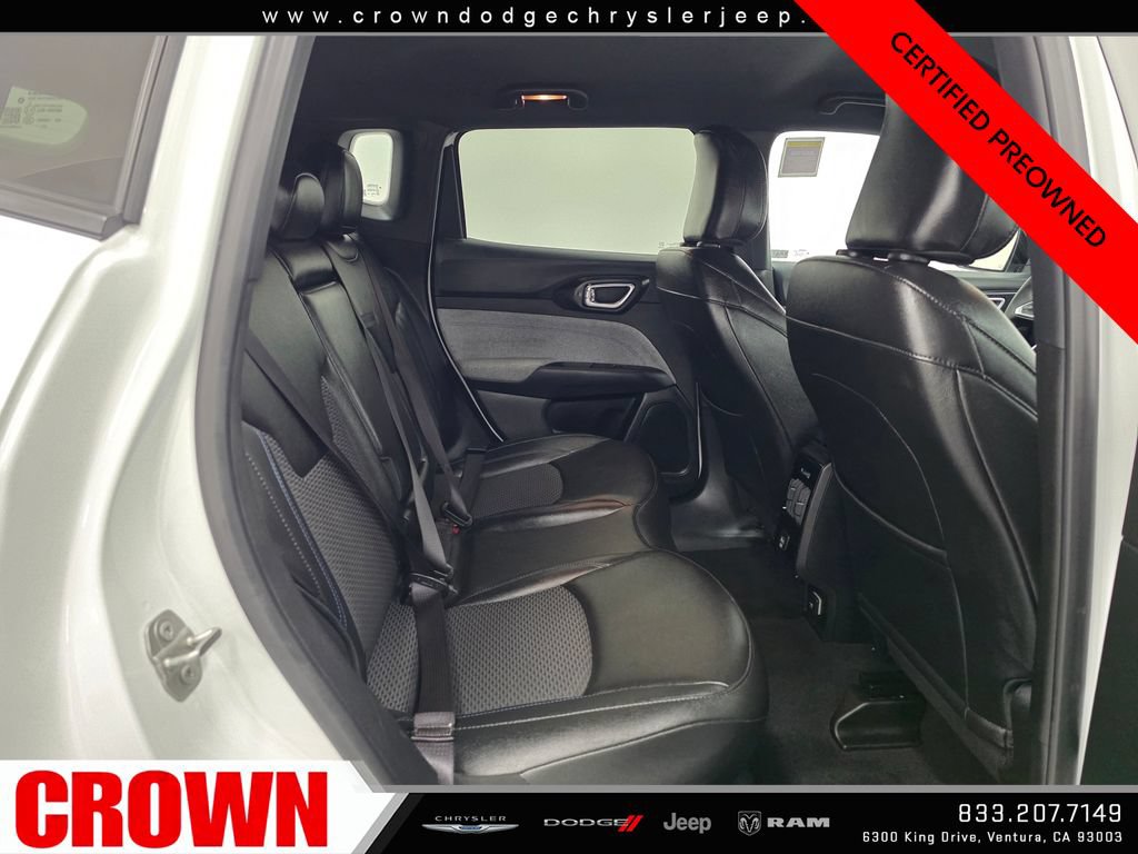 Certified 2025 Jeep Compass Latitude AWD/4WD image 13