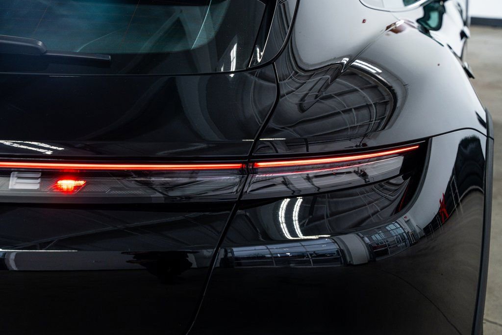 Used 2024 Porsche Taycan 4S w/ Premium Package image 26