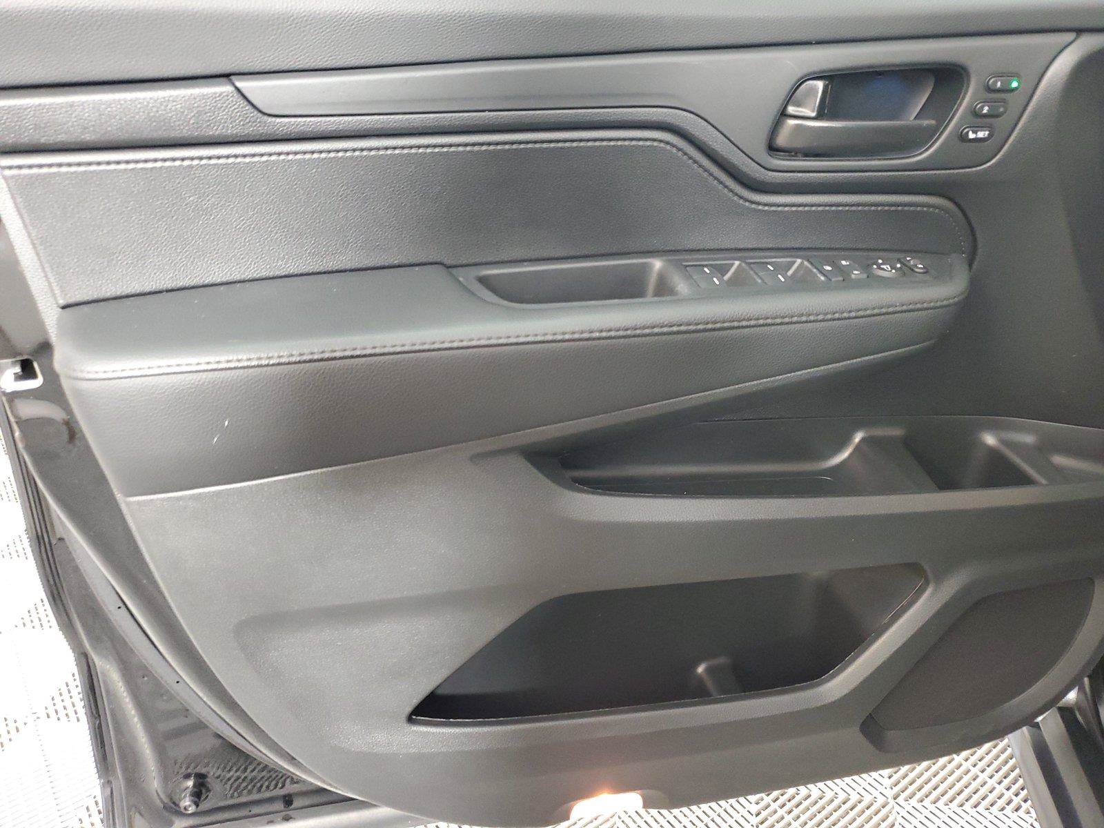 Used 2025 Honda Odyssey EX-L image 18