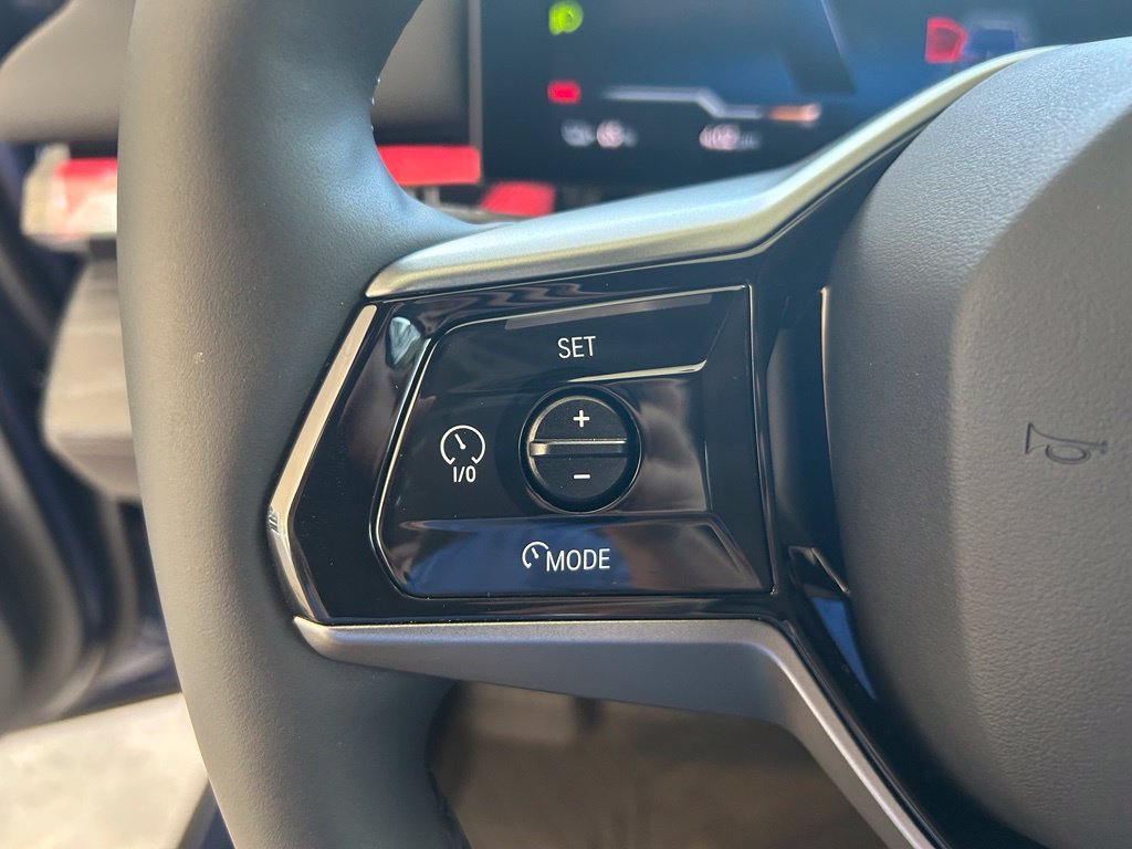 Used 2026 BMW i5 eDrive40 w/ Premium Package RWD image 46