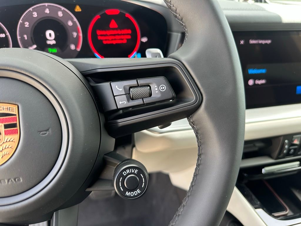 Certified 2025 Porsche Cayenne S AWD/4WD image 19