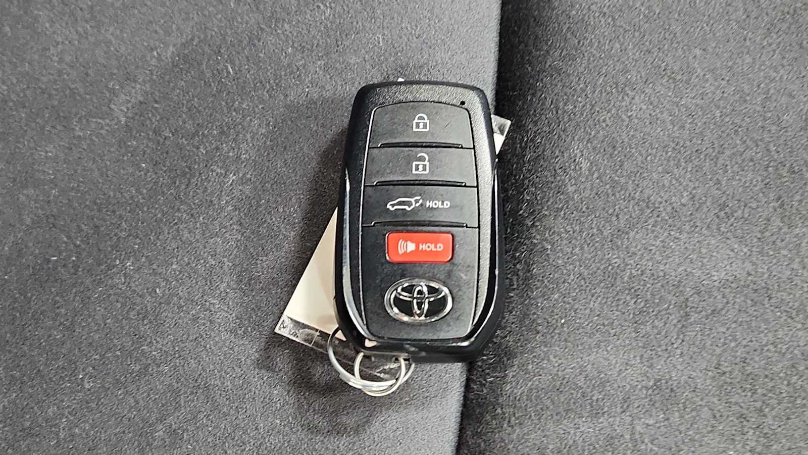 Used 2026 Toyota C-HR AWD/4WD image 31
