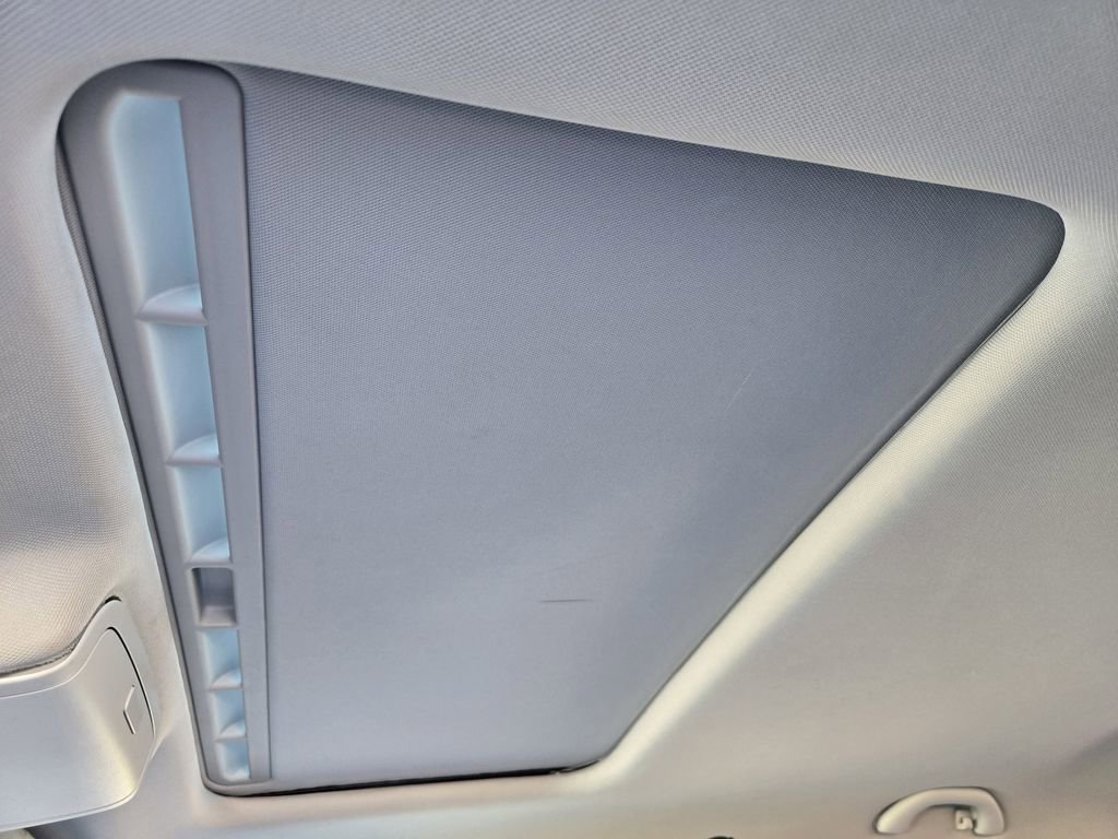 Used 2021 Volkswagen Passat 2.0T SE image 21