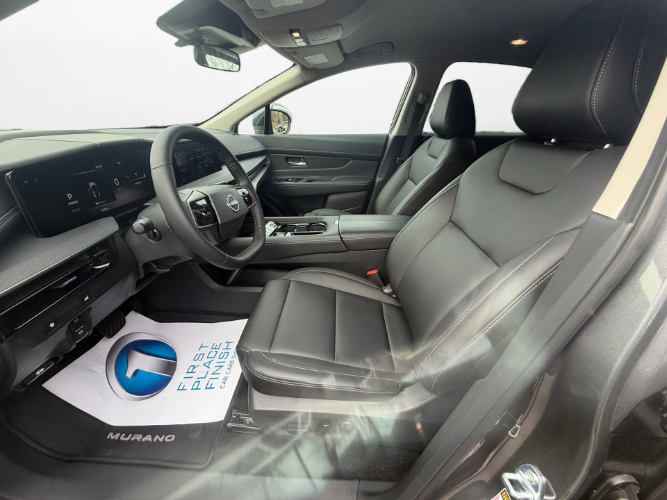 Used 2025 Nissan Murano SV image 11