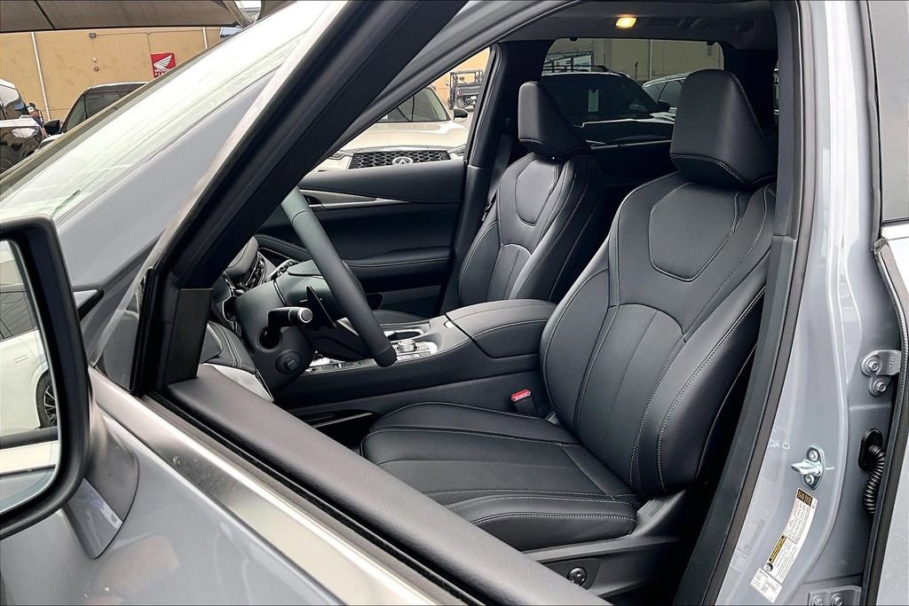 New 2026 INFINITI QX60 Luxe FWD image 11