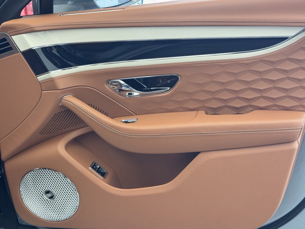 New 2026 Bentley Flying Spur Plug-In Hybrid image 86