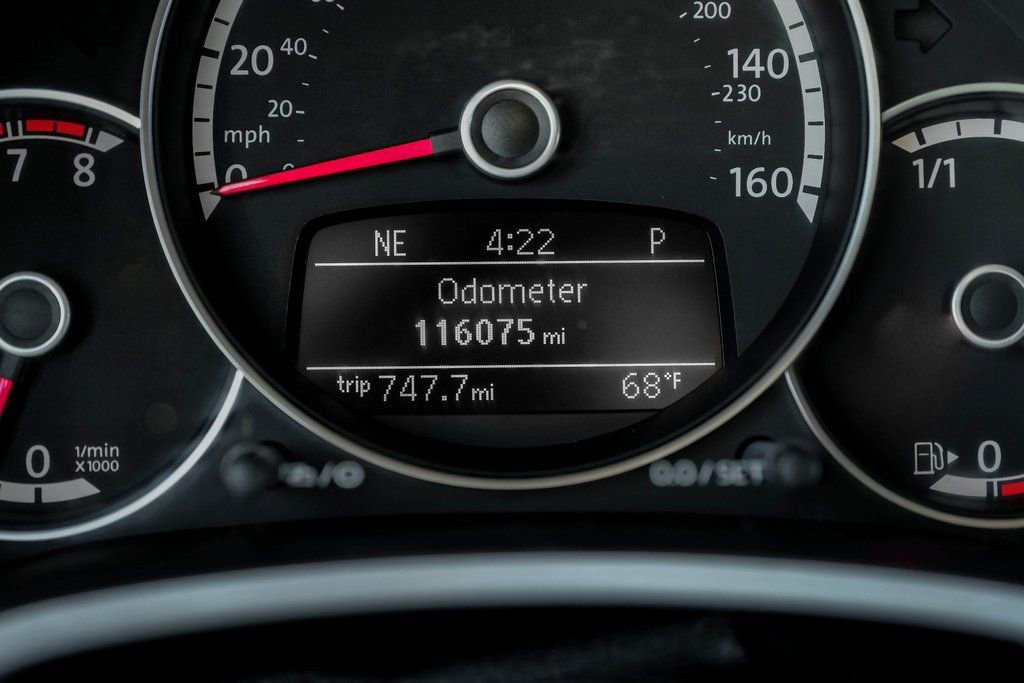 Used 2014 Volkswagen Beetle R-Line image 15