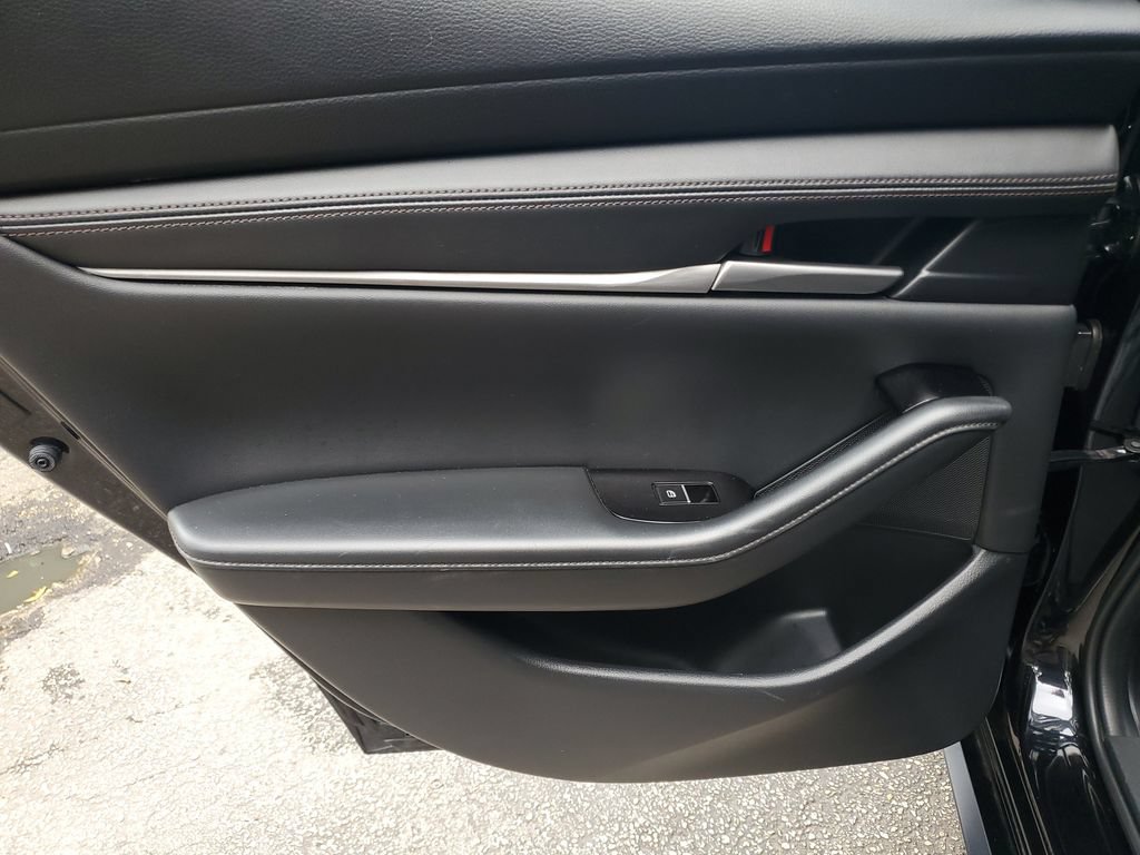 Used 2024 MAZDA MAZDA3 s FWD image 11