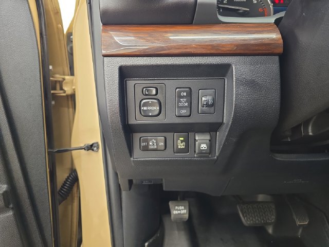 Used 2017 Toyota Tundra Limited w/ Limited Premium Package RWD image 32