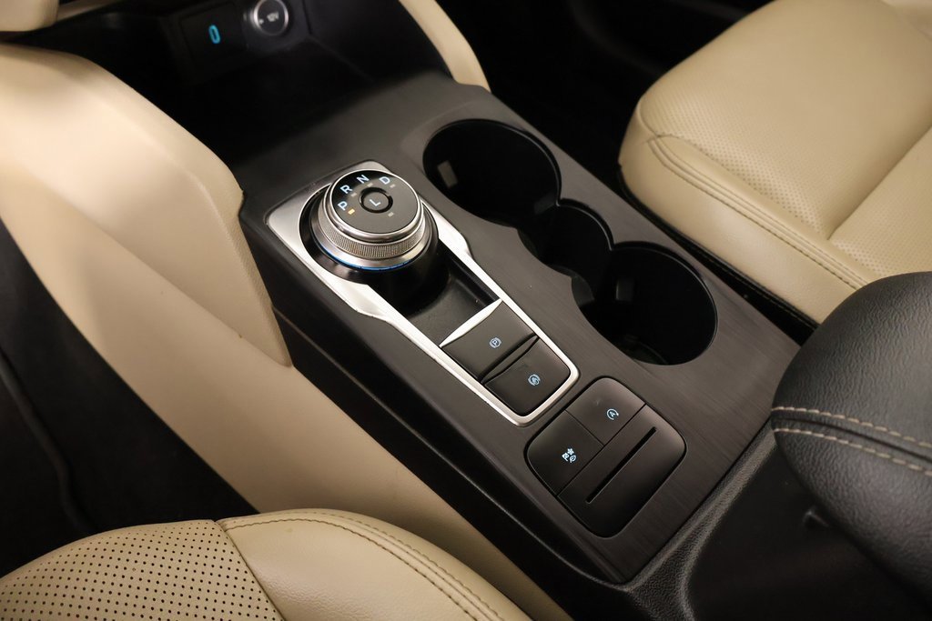 Used 2020 Ford Escape SEL image 8