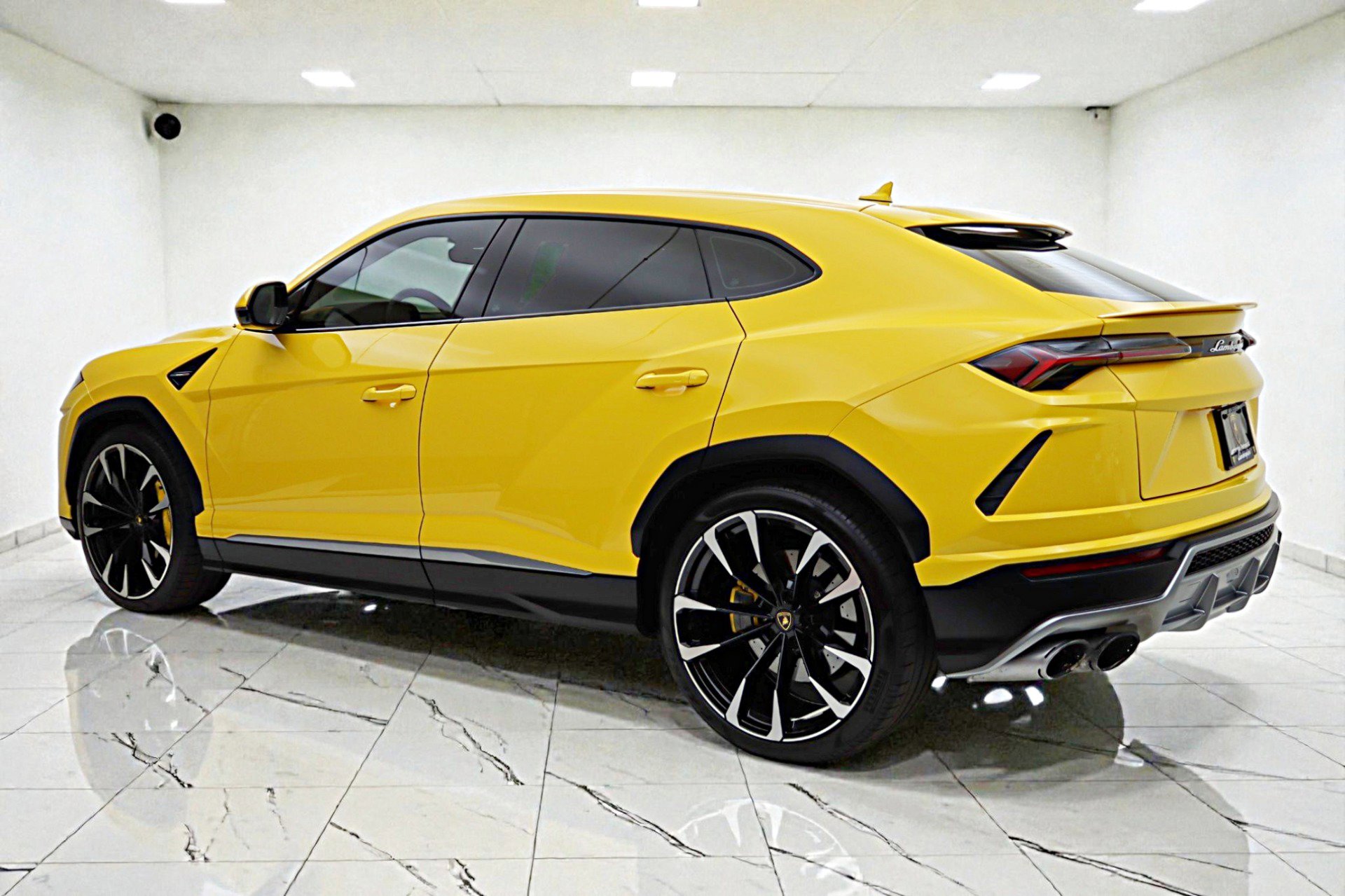 Used 2022 Lamborghini Urus image 7