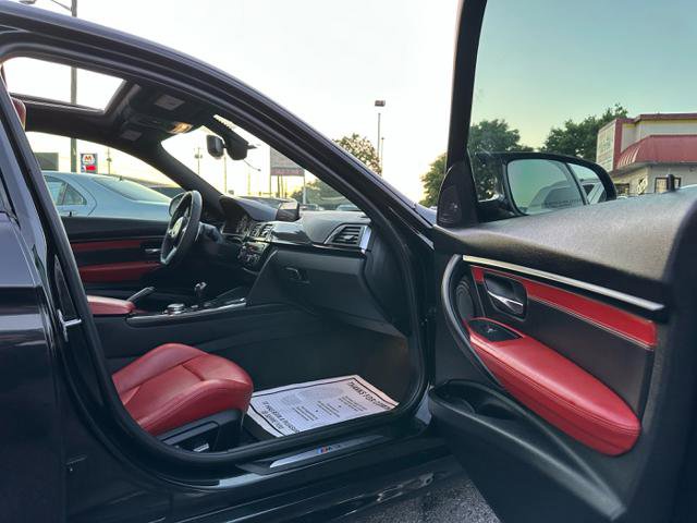 Used 2017 BMW M3 RWD image 20