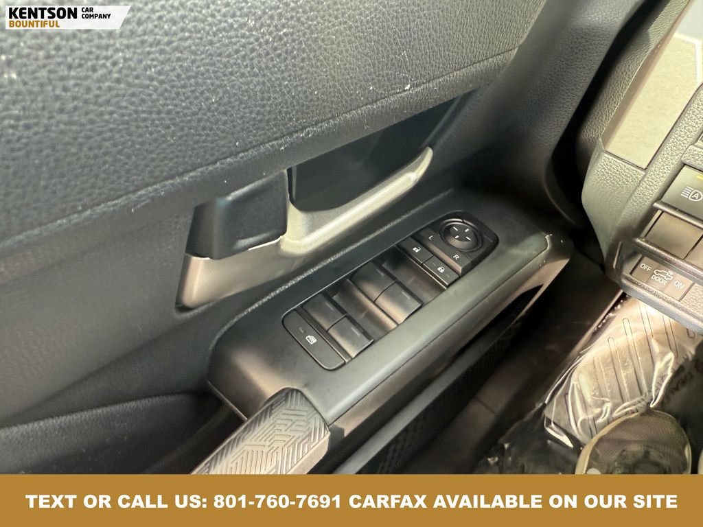 Used 2025 Toyota Tacoma TRD Off-Road image 22