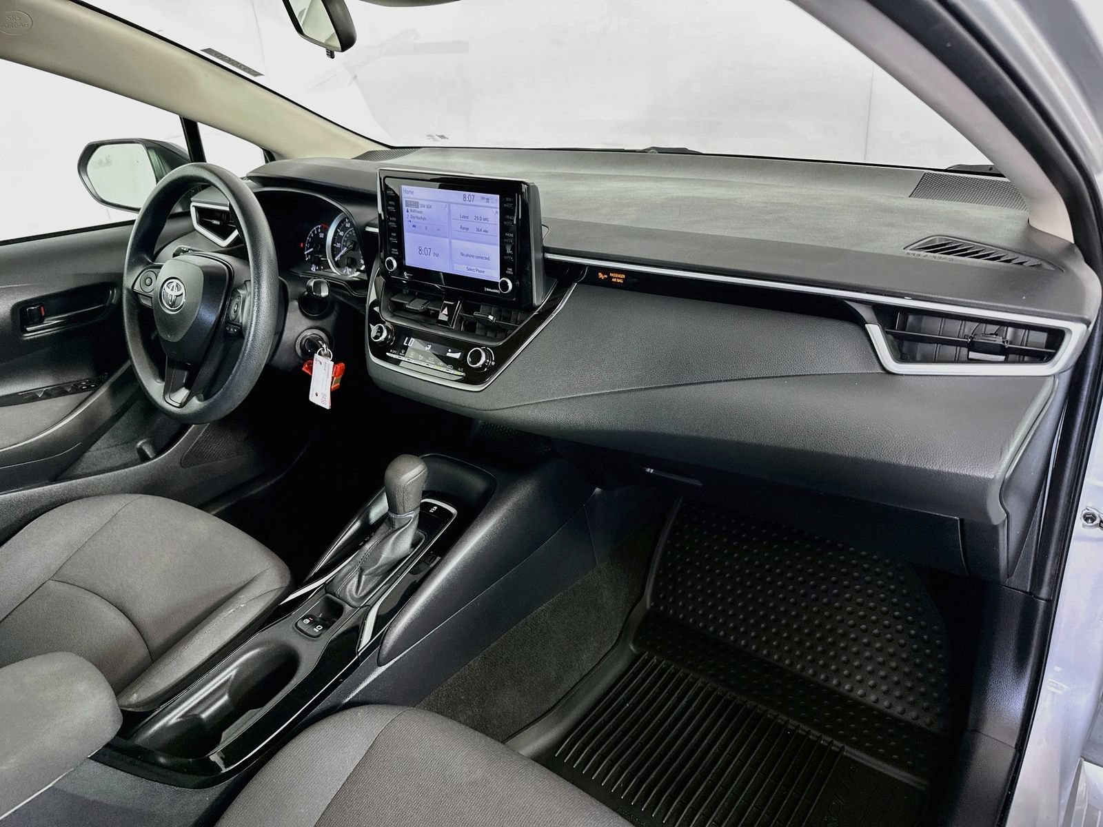 Used 2022 Toyota Corolla LE FWD image 26