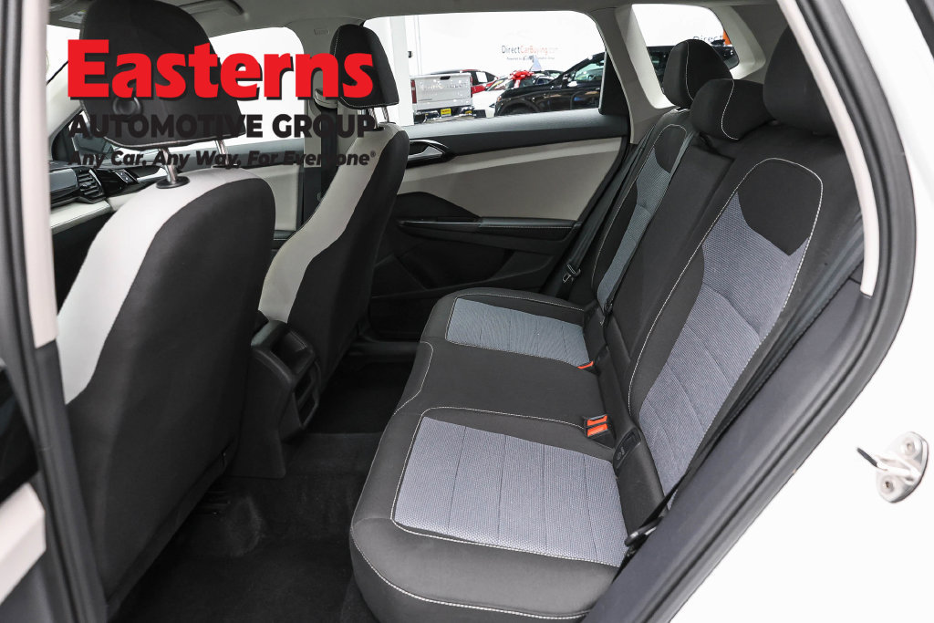 Used 2025 Volkswagen Taos S AWD/4WD image 21
