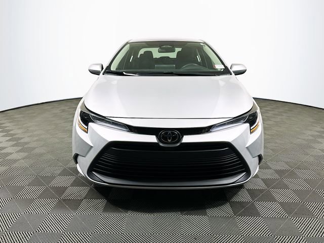 Certified 2024 Toyota Corolla LE image 3
