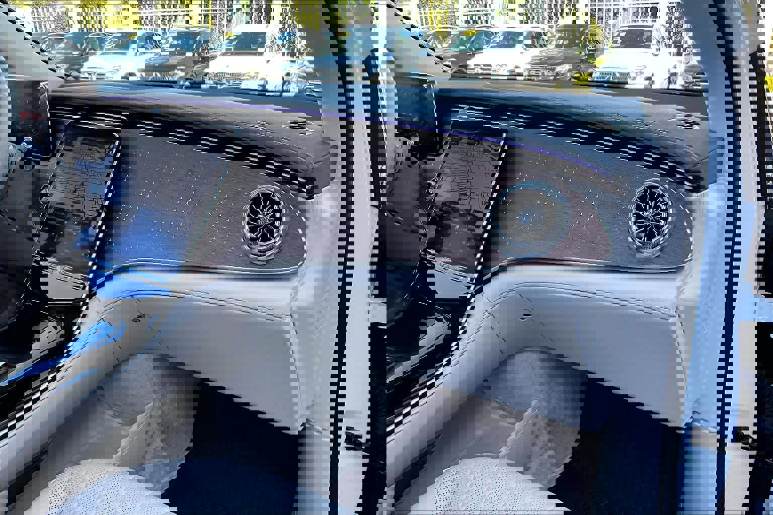 Used 2023 Mercedes-Benz EQS 450+ SUV image 19