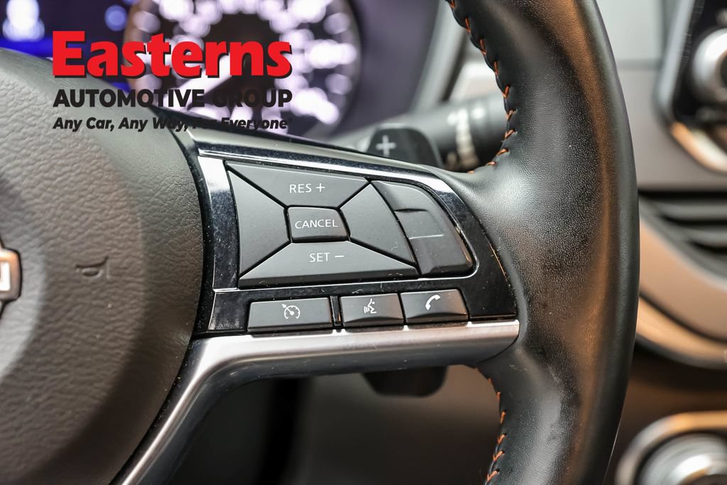 Used 2025 Nissan Altima 2.5 SR FWD image 16