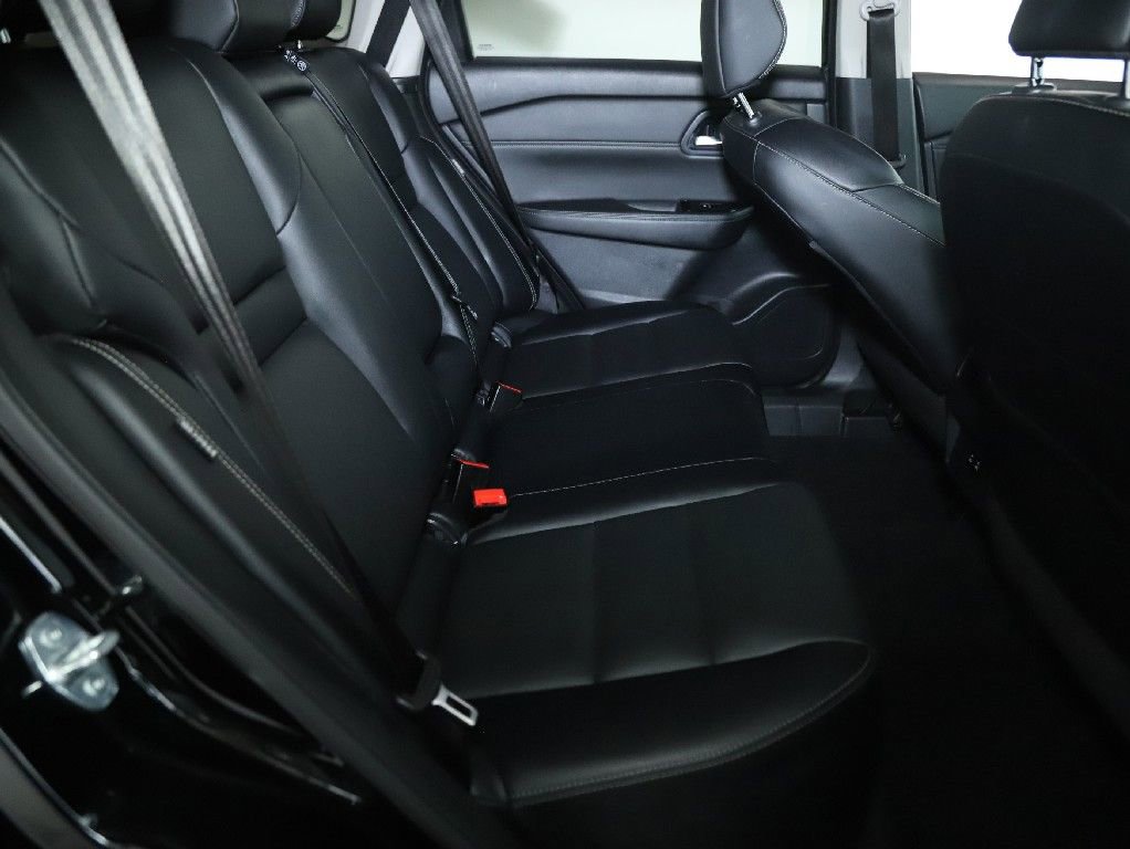 Certified 2024 Nissan Rogue SL image 33