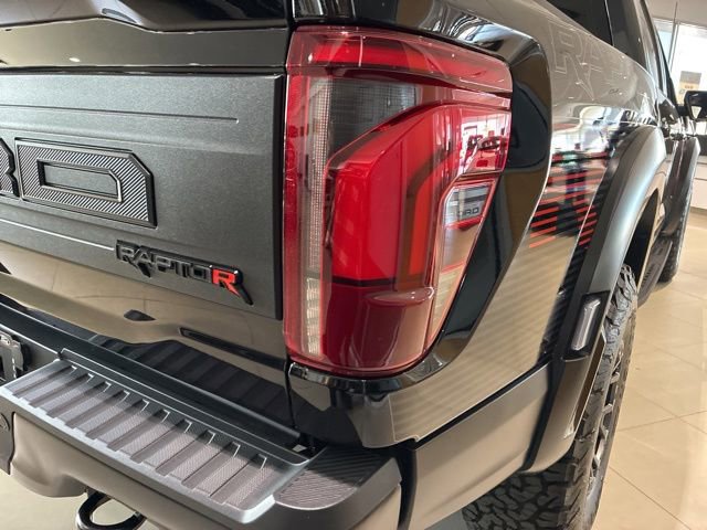 Used 2025 Ford F150 Raptor w/ Equipment Group 803A Raptor R AWD/4WD image 12