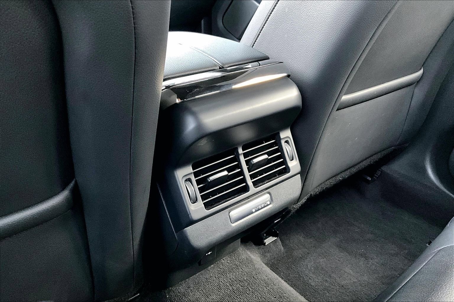 Used 2023 Land Rover Range Rover Evoque HST image 33