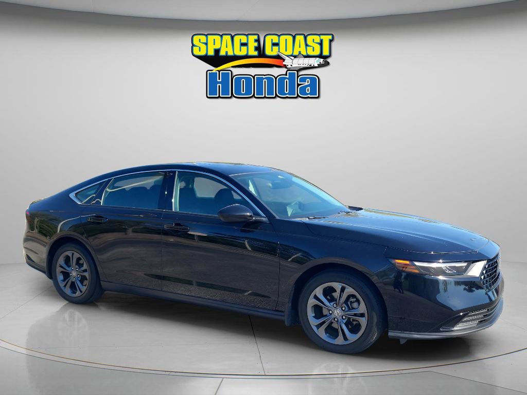Used 2023 Honda Accord EX image 1