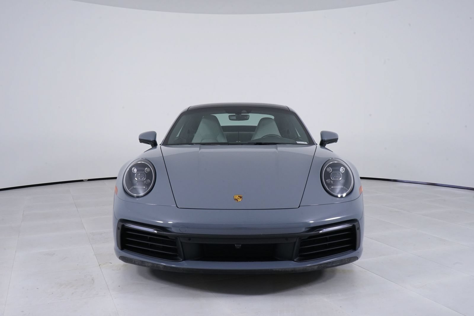 Used 2024 Porsche 911 Carrera RWD image 10