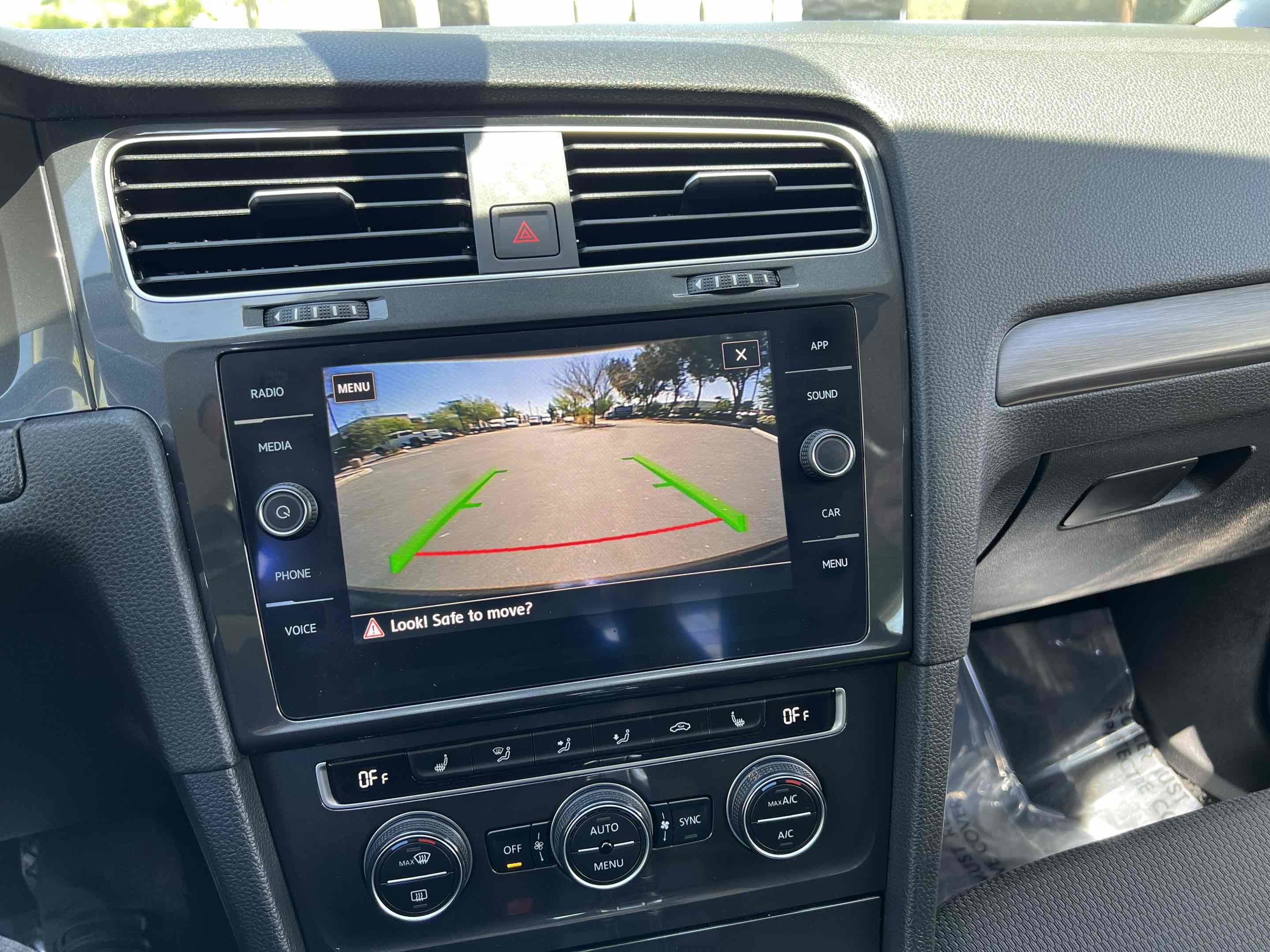 Used 2019 Volkswagen e-Golf SE w/ Driver Assistance Package FWD image 83