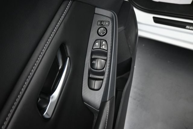 Used 2025 Nissan Sentra SV w/ All-Weather Package FWD image 10