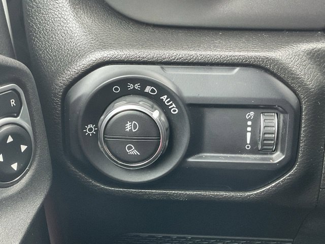 Used 2023 Jeep Gladiator Sport AWD/4WD image 29