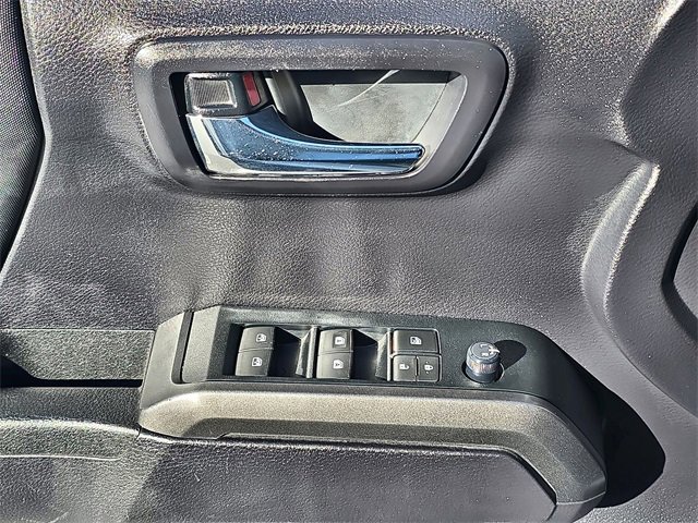 Used 2020 Toyota Tacoma TRD Off-Road image 19