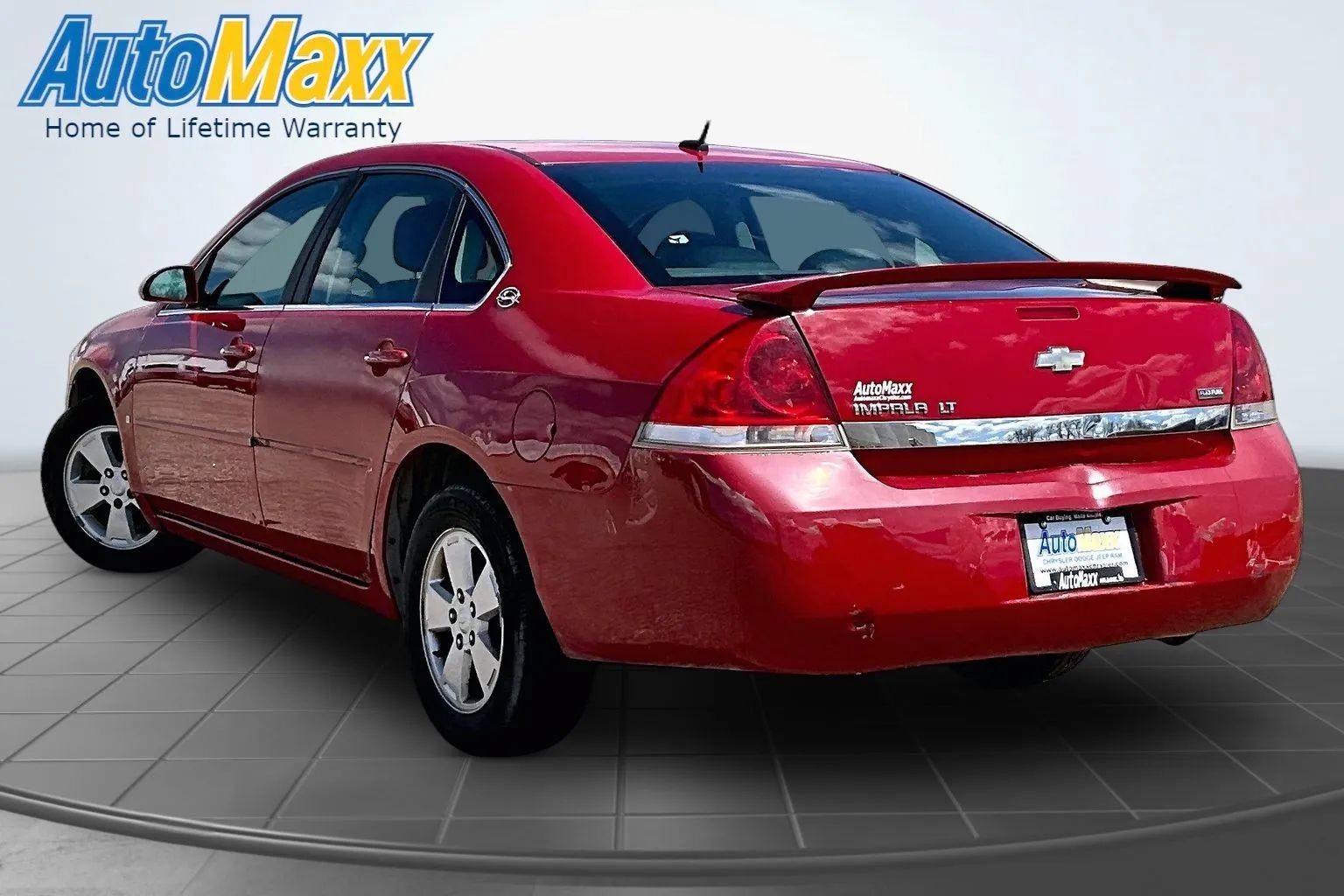 Used 2008 Chevrolet Impala LT FWD image 2