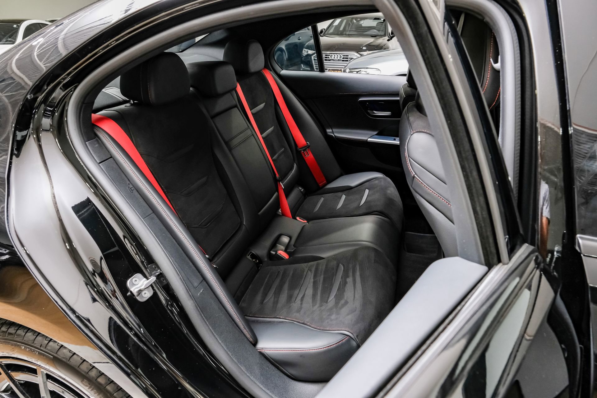 Used 2024 Mercedes-Benz C 43 AMG 4MATIC Sedan w/ Driver Assistance Package image 37