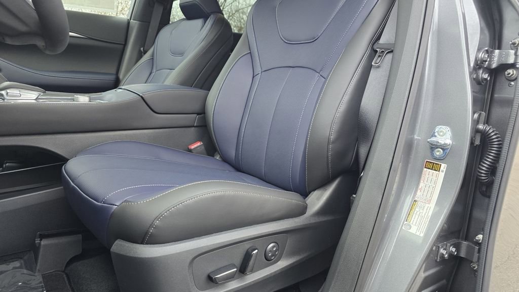 New 2026 INFINITI QX60 Sport image 26