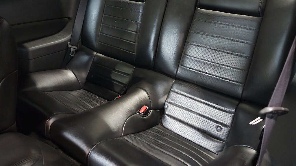 Used 2007 Ford Mustang Shelby GT500 RWD image 22