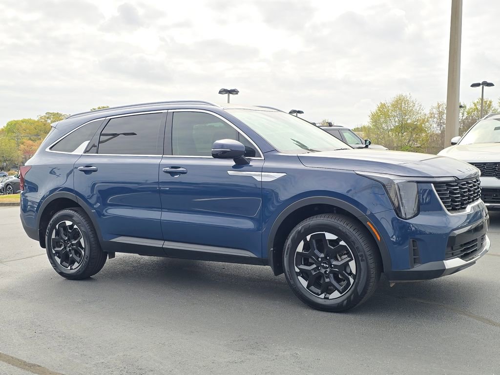 Used 2024 Kia Sorento S w/ Panoramic Sunroof Package image 1
