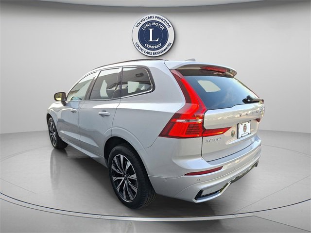 Certified 2025 Volvo XC60 B5 Plus image 4