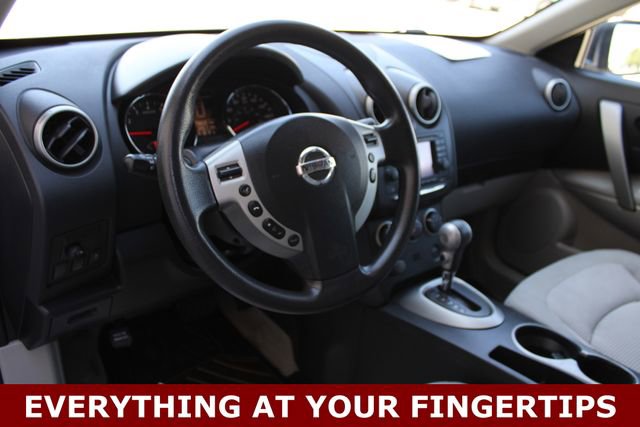 Used 2011 Nissan Rogue SV w/ Premium Pkg AWD/4WD image 2