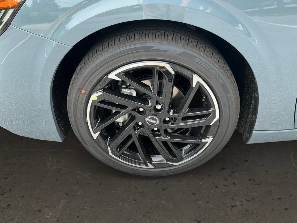 New 2026 Nissan Sentra SR w/ SR Premium Package FWD image 10
