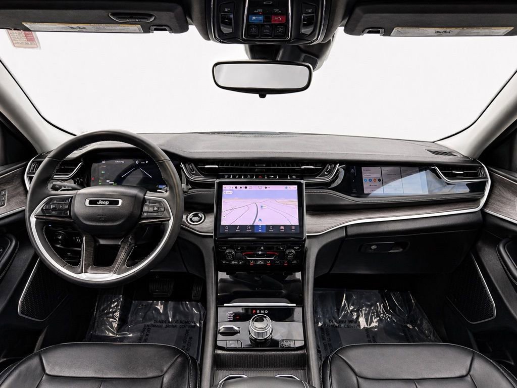 Used 2023 Jeep Grand Cherokee 4WD 4xe image 18