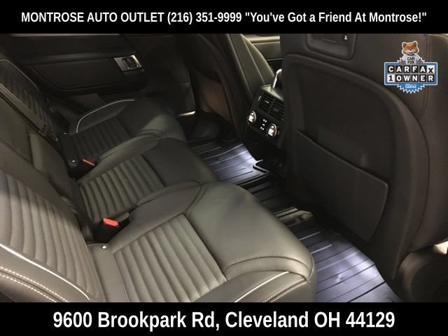 Used 2024 Land Rover Discovery Dynamic SE AWD/4WD image 34